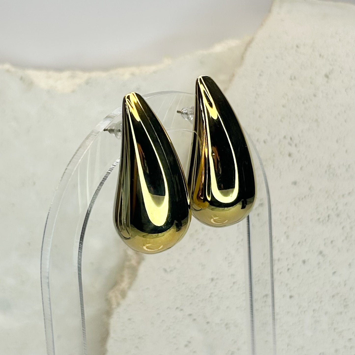 Rotnilly Gold Drop Stud - Largas