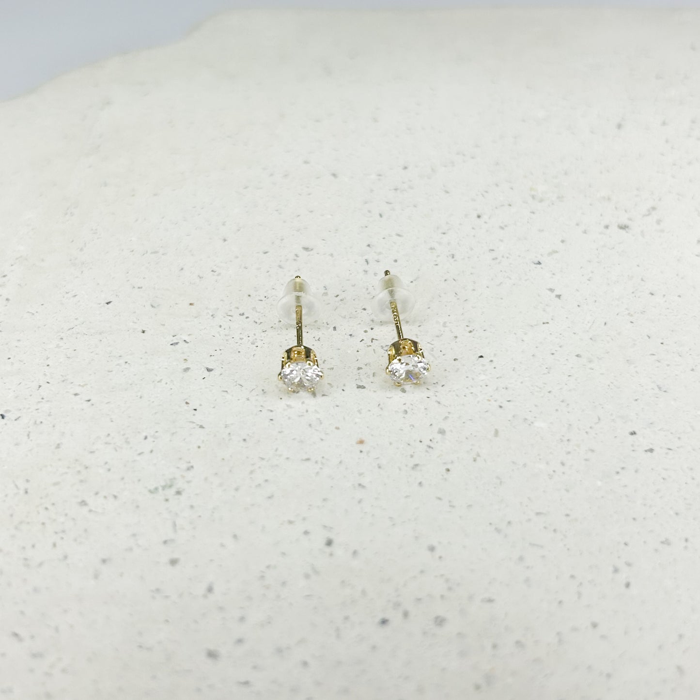 Daisy Shiny Stud Earrings