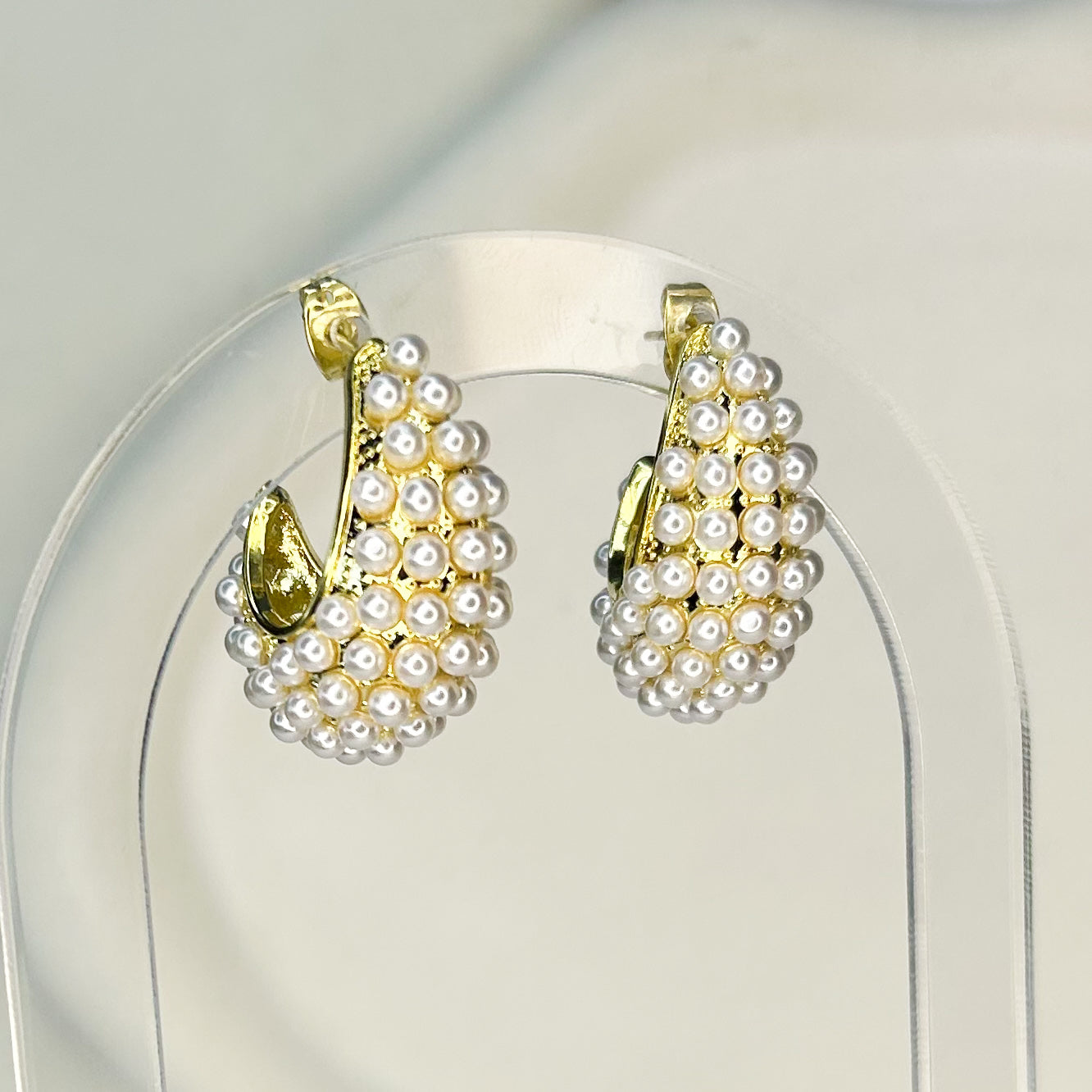 Lakely Pearl Stud Earrings