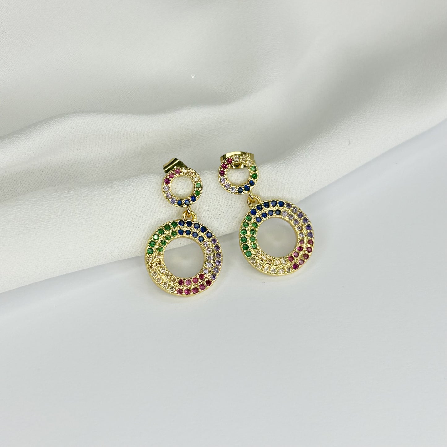 Estefanía Shiny Stud Earrings