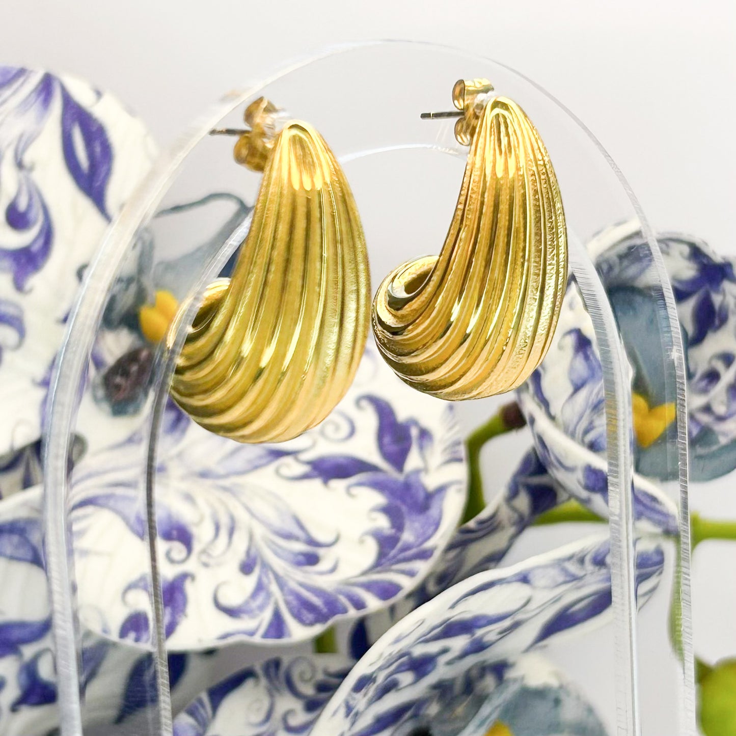 Annabelle Gold Stud Earrings