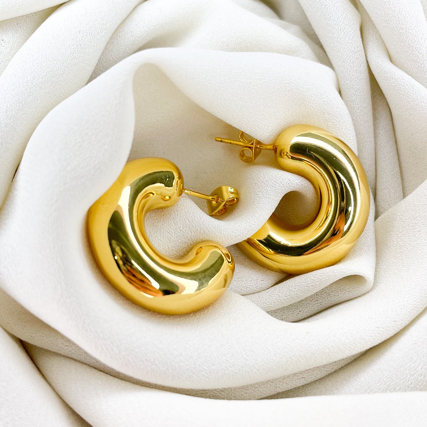 Stella Gold Stud Earring