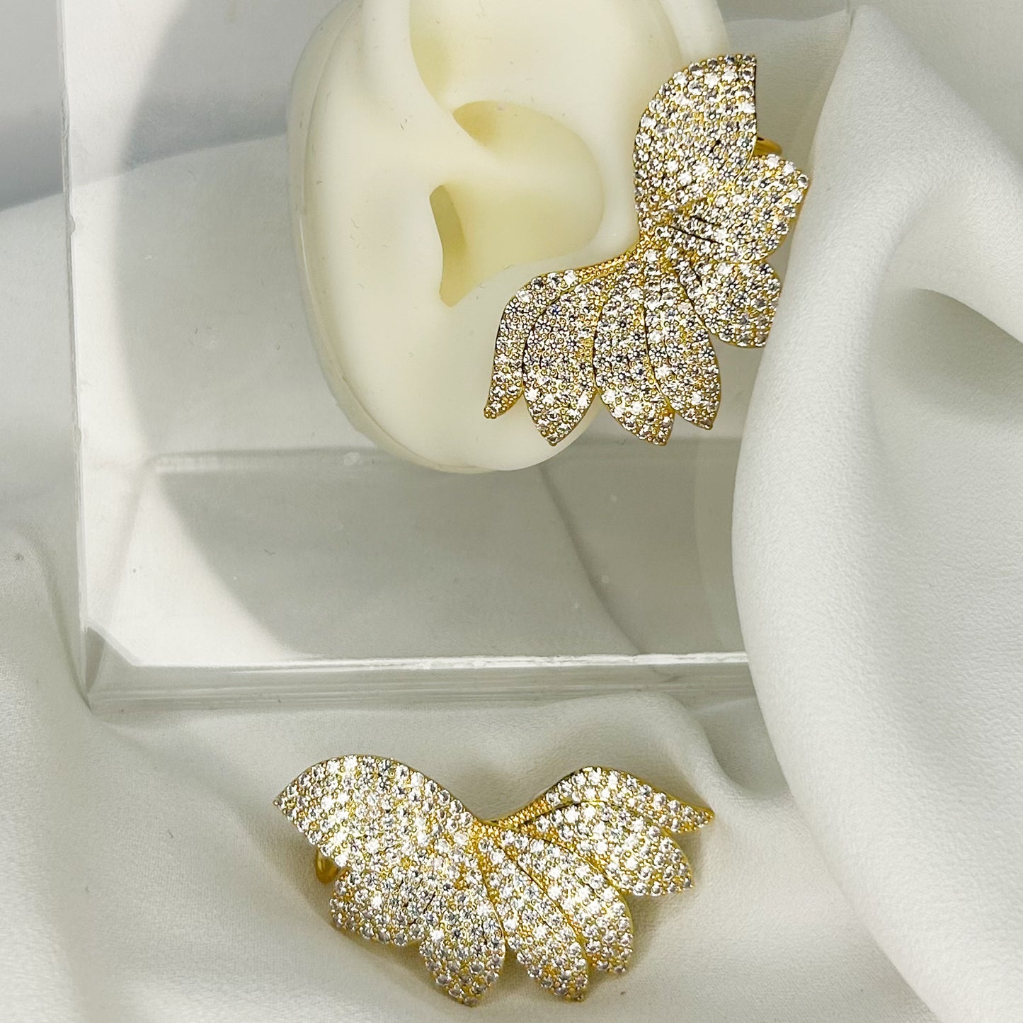 Skylar Shiny Stud Earrings
