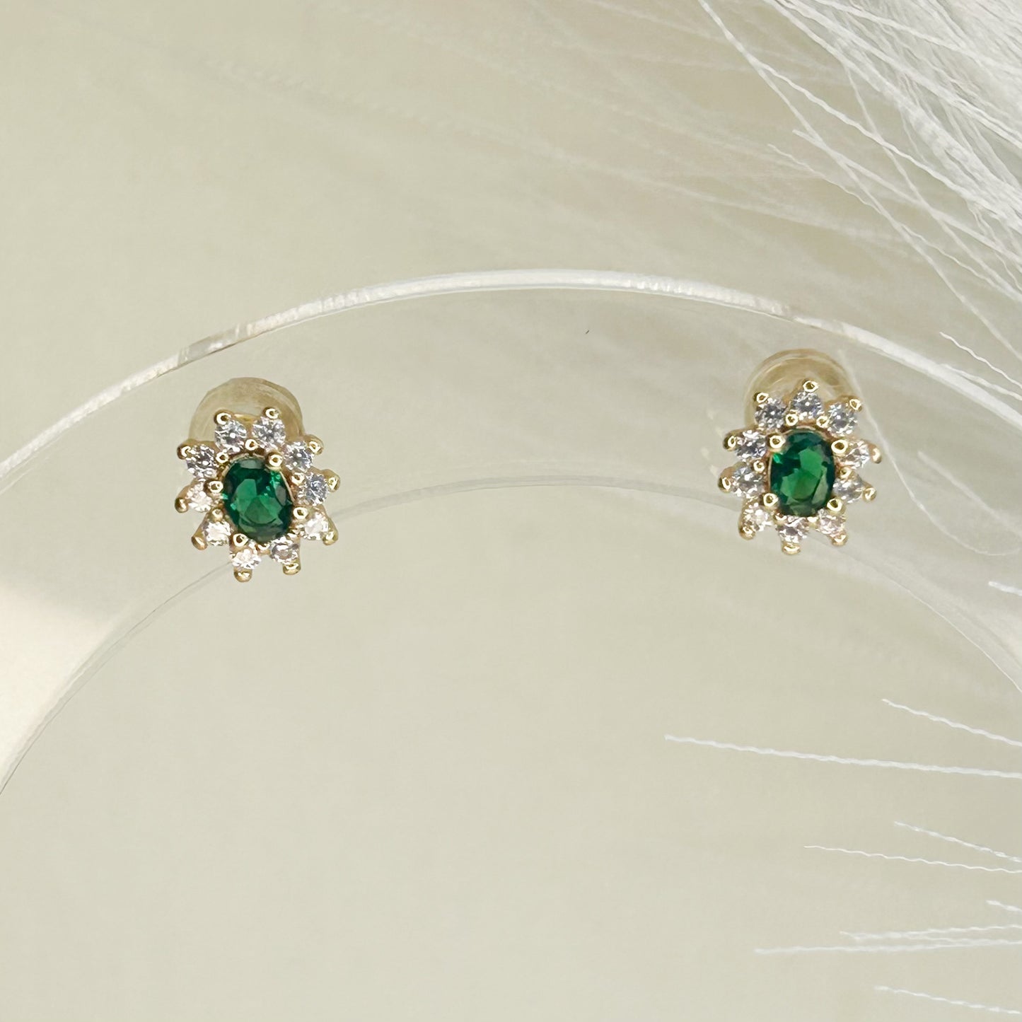 Yarel Shiny Stud Earrings