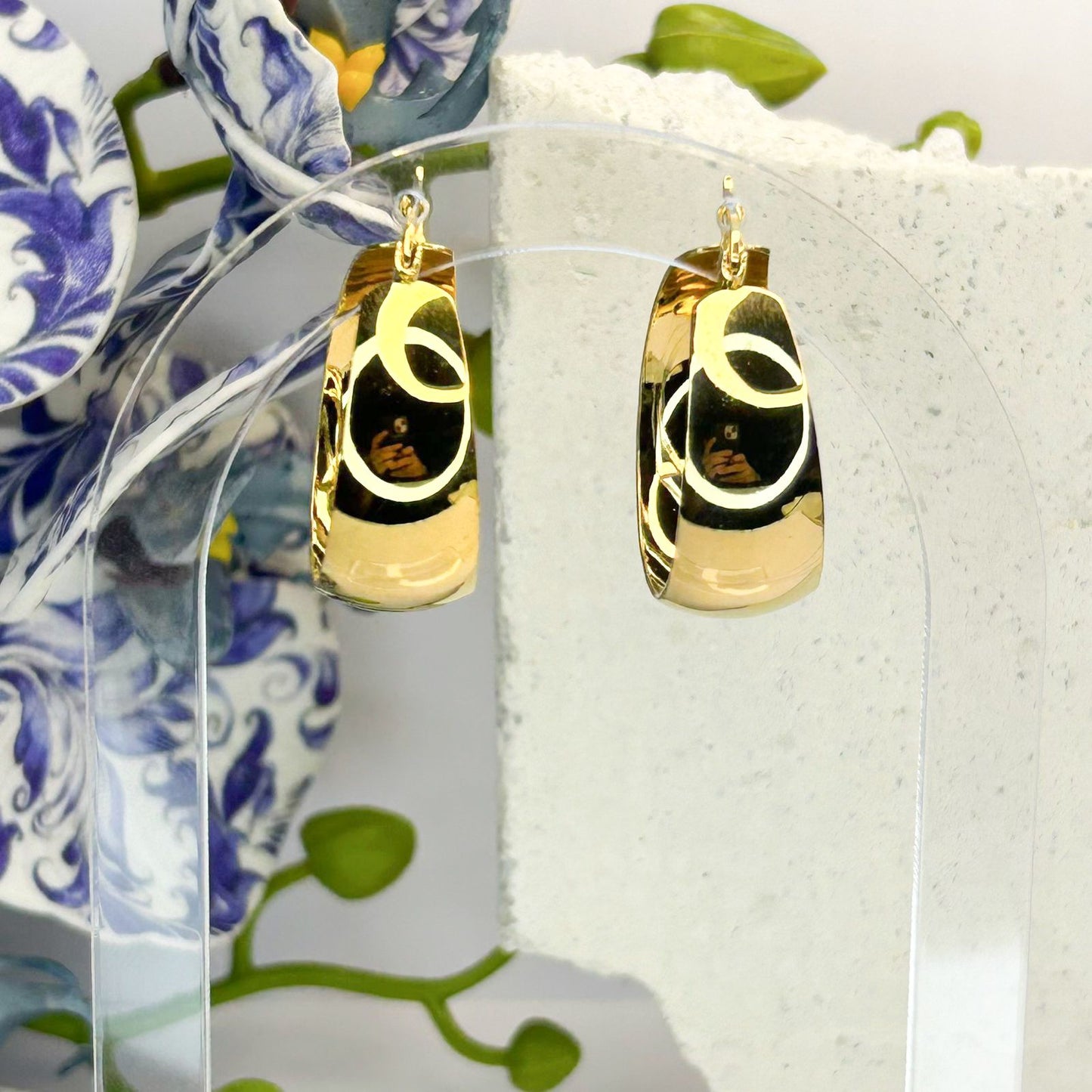 Maggie Gold Hoop Earrings