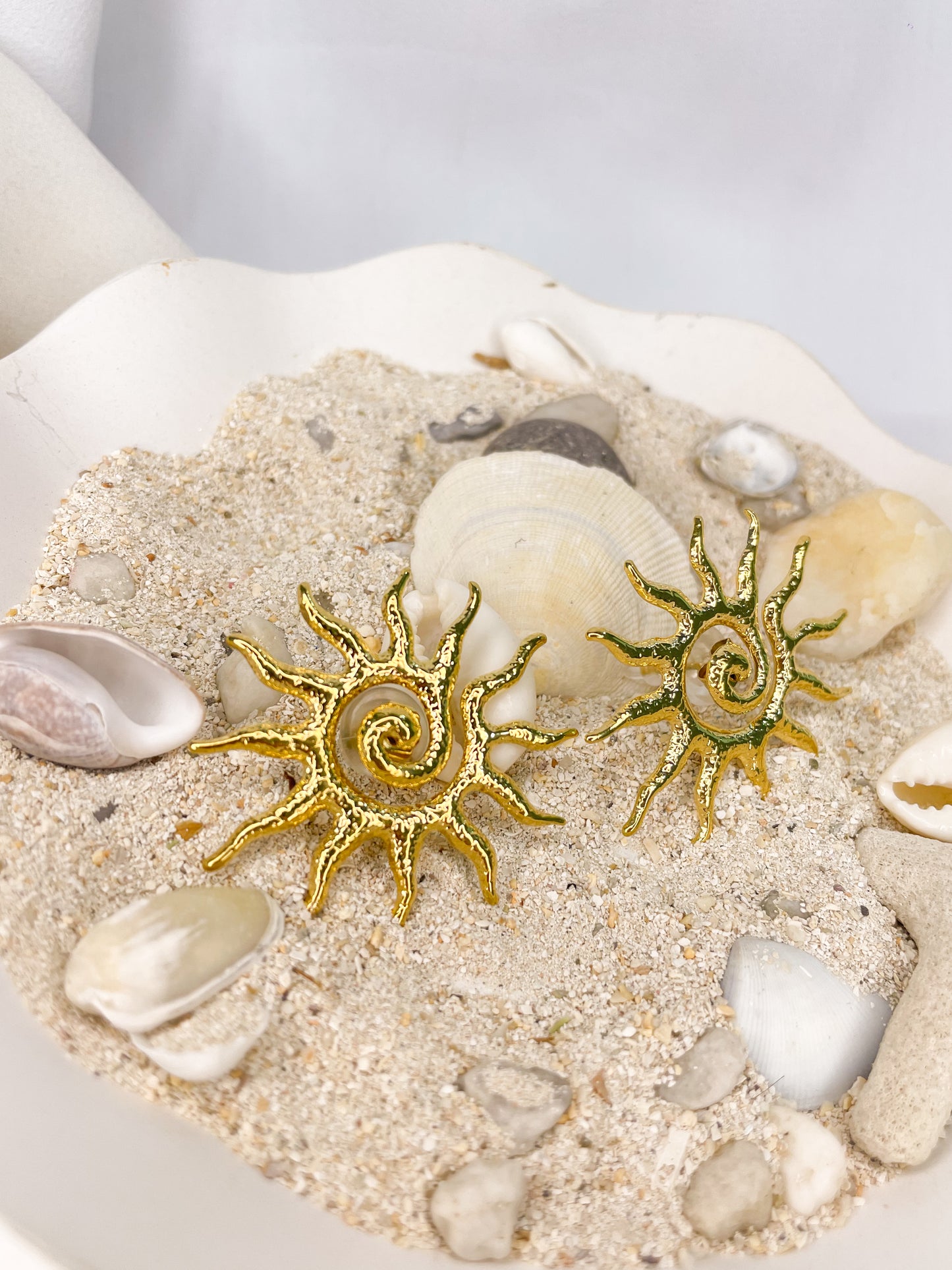 Sol Gold Stud Earrings