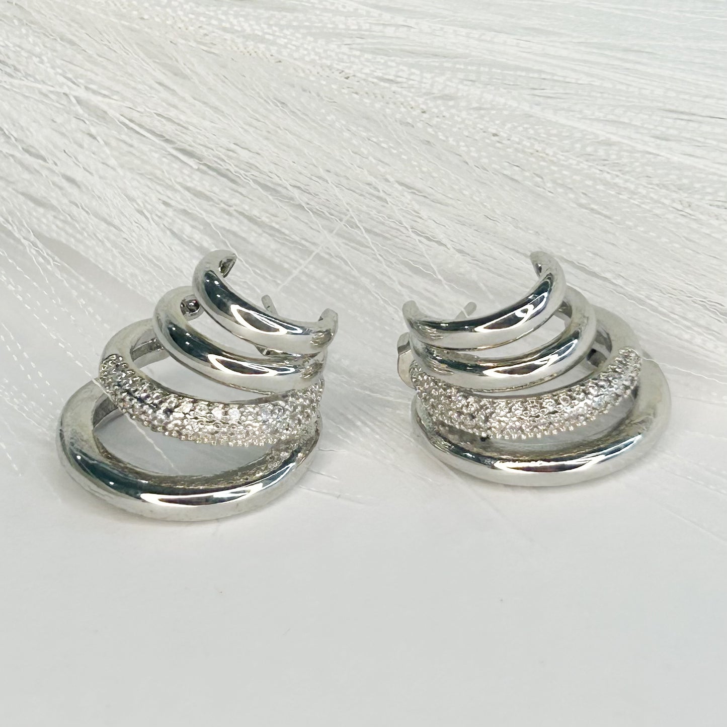 Dawson Shiny Stud Earrings