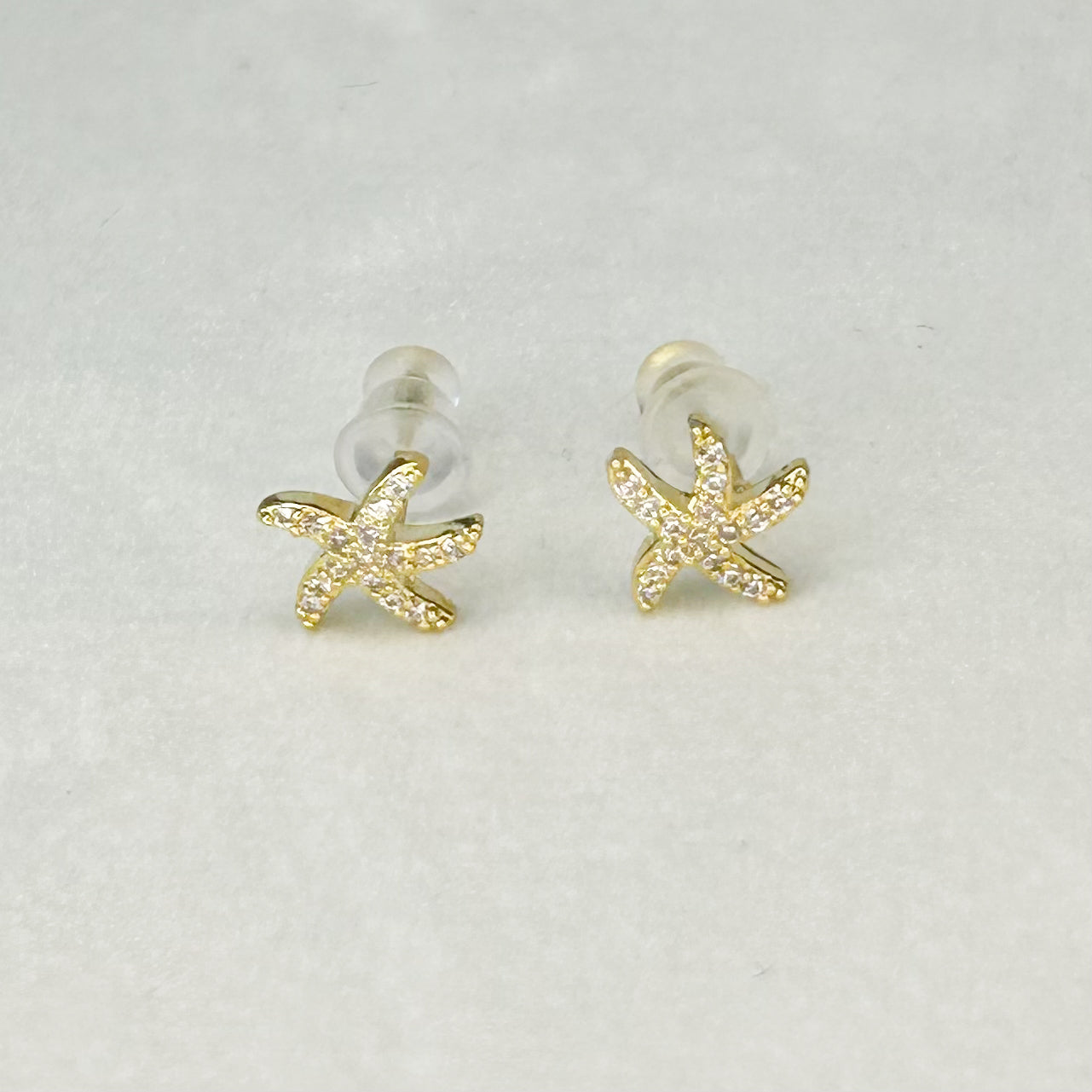 Selia Shiny Stud Earrings