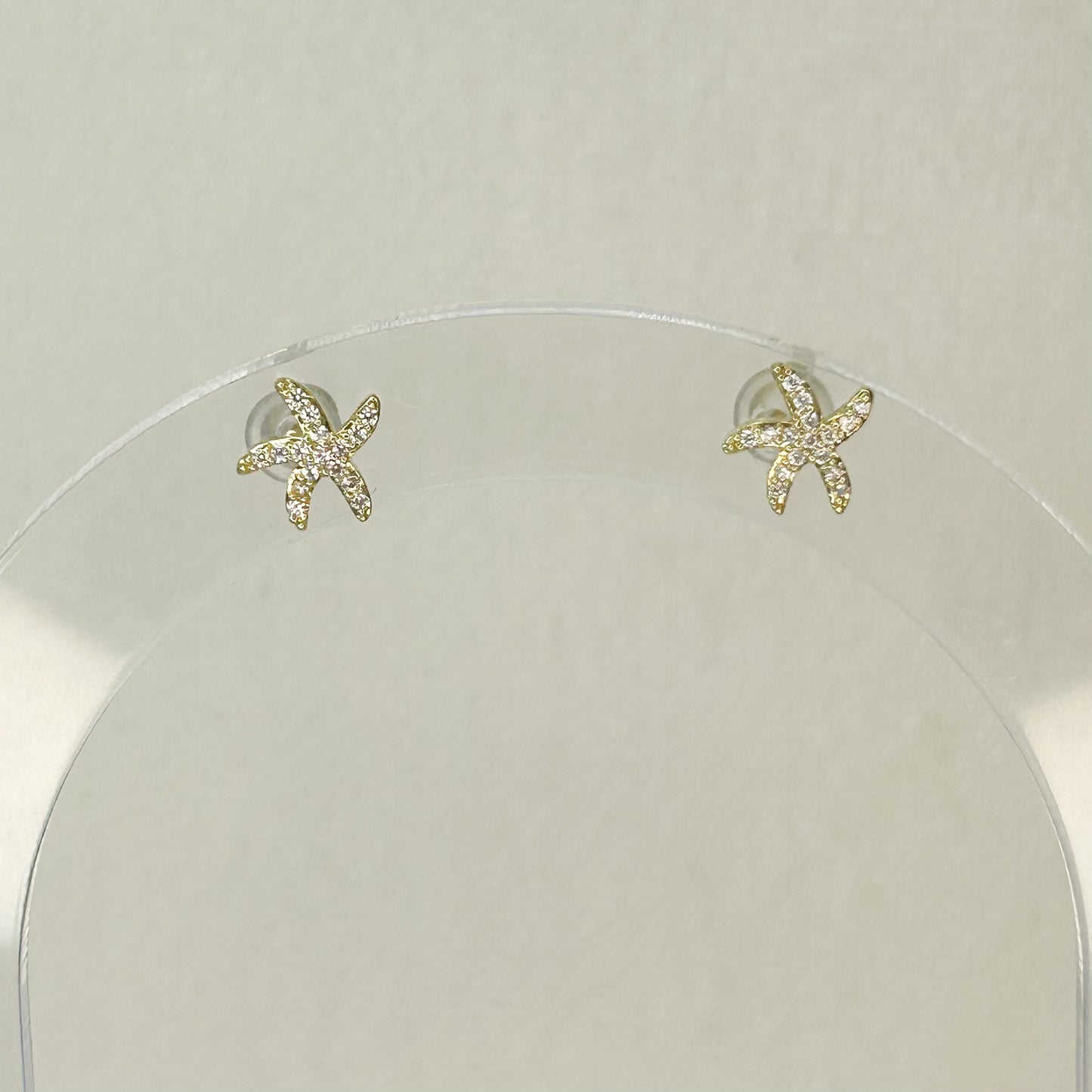 Selia Shiny Stud Earrings