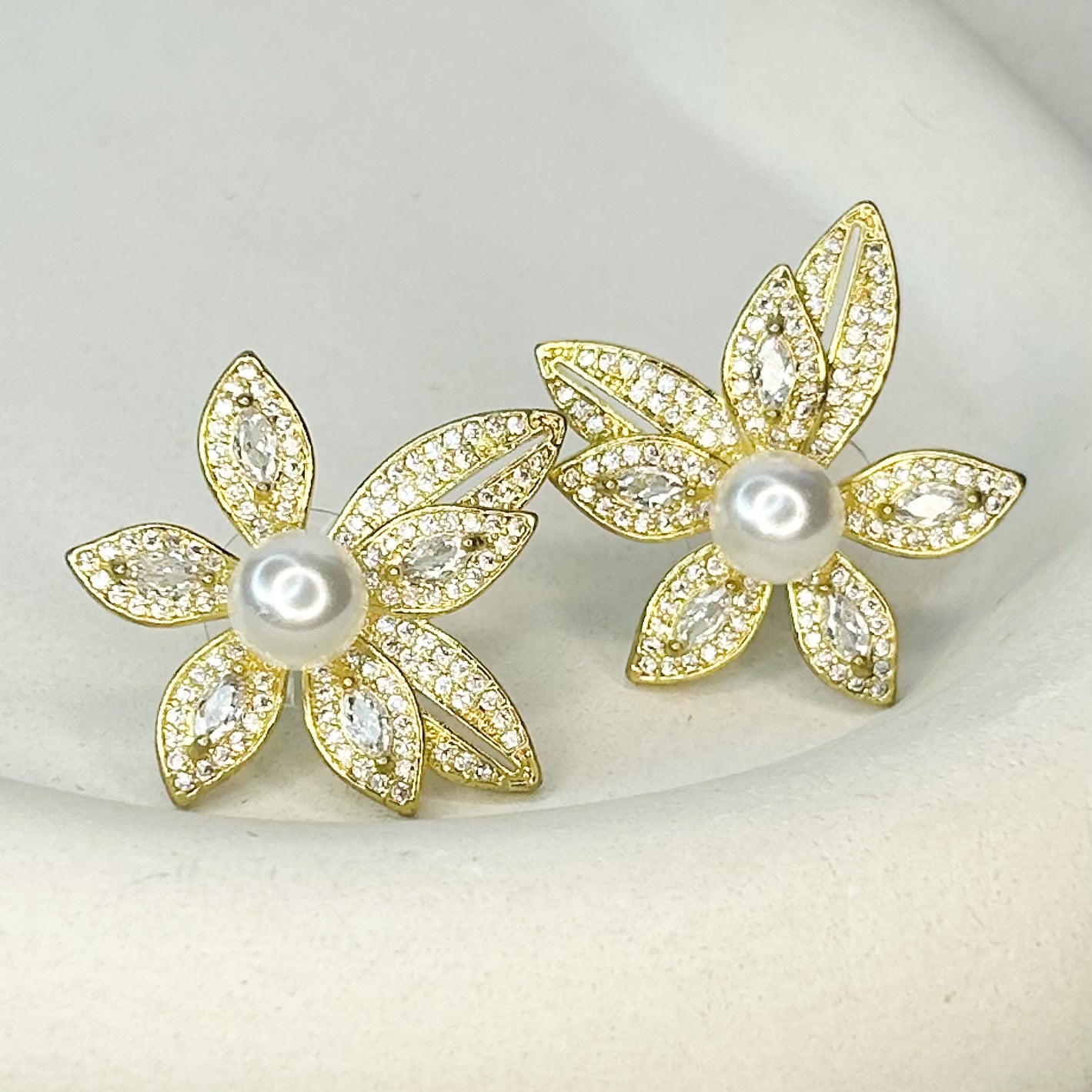 Jora Pearl Stud Earrings