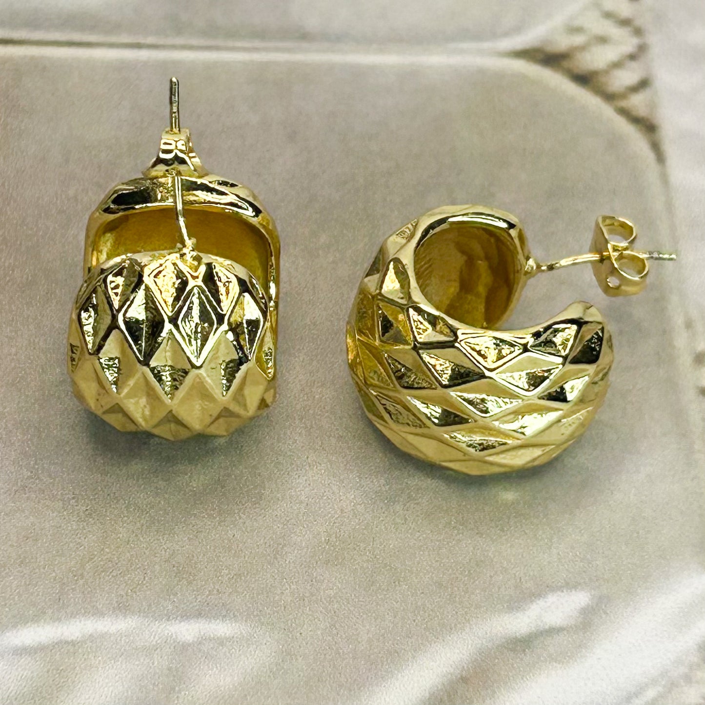 Winnie Gold Stud Earrings