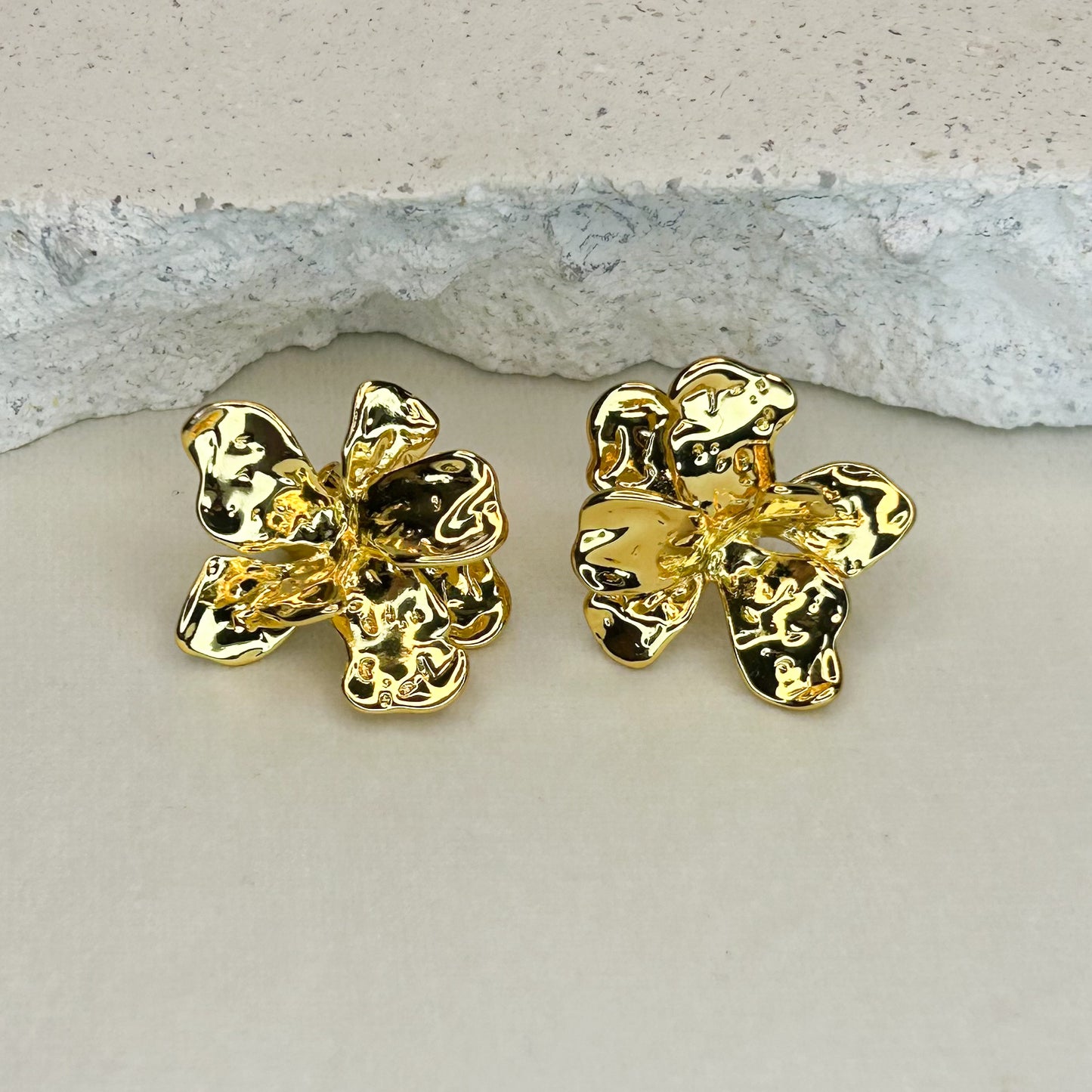 Lily Gold Stud Earrings