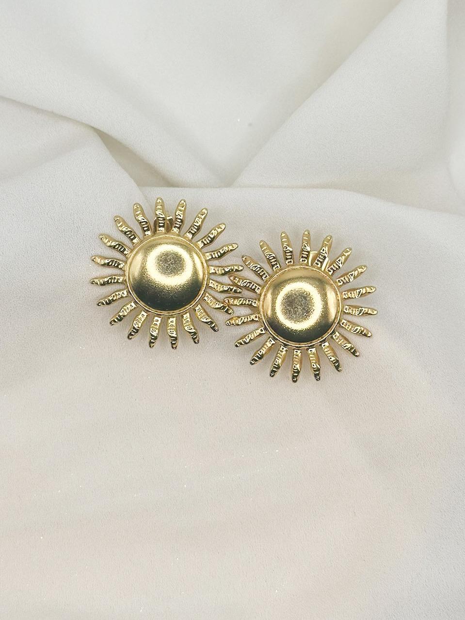 Orvia Gold Earrings