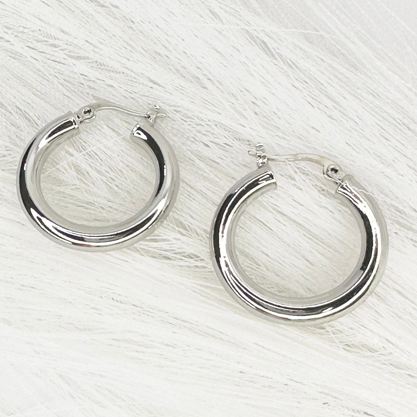 Lara Silver Hoop Earrings