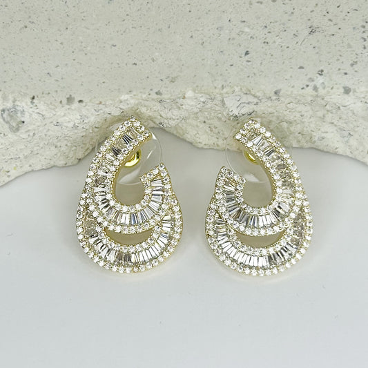 Olivia Shiny Stud Earrings