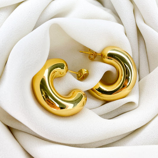 Stella Gold Stud Earring