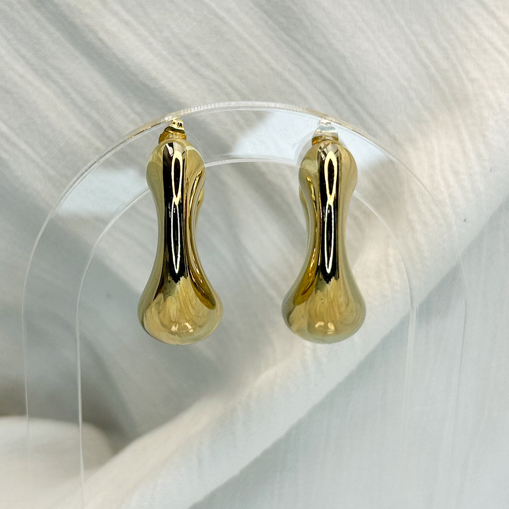 Calla Gold Stud Earrings