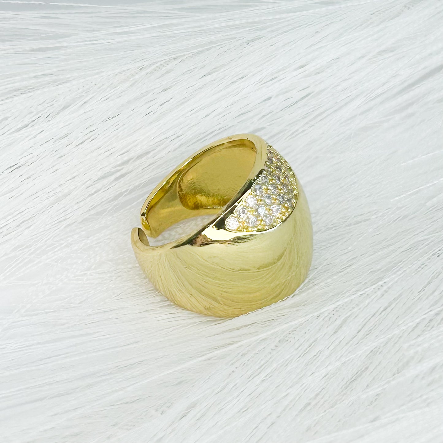 Nora Ring