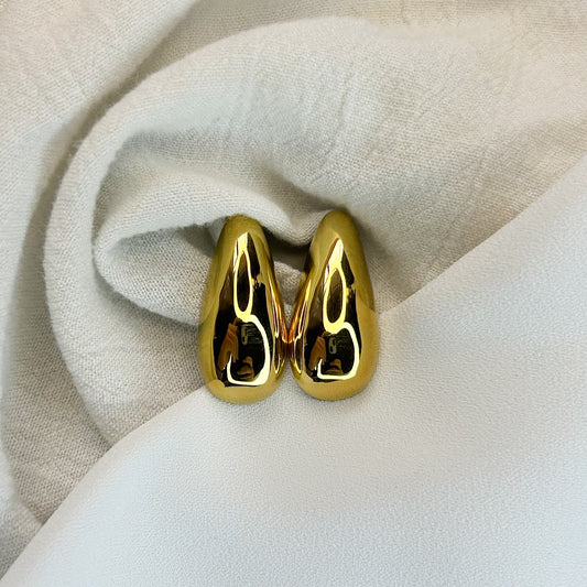 Elisa Gold Stud Earrings