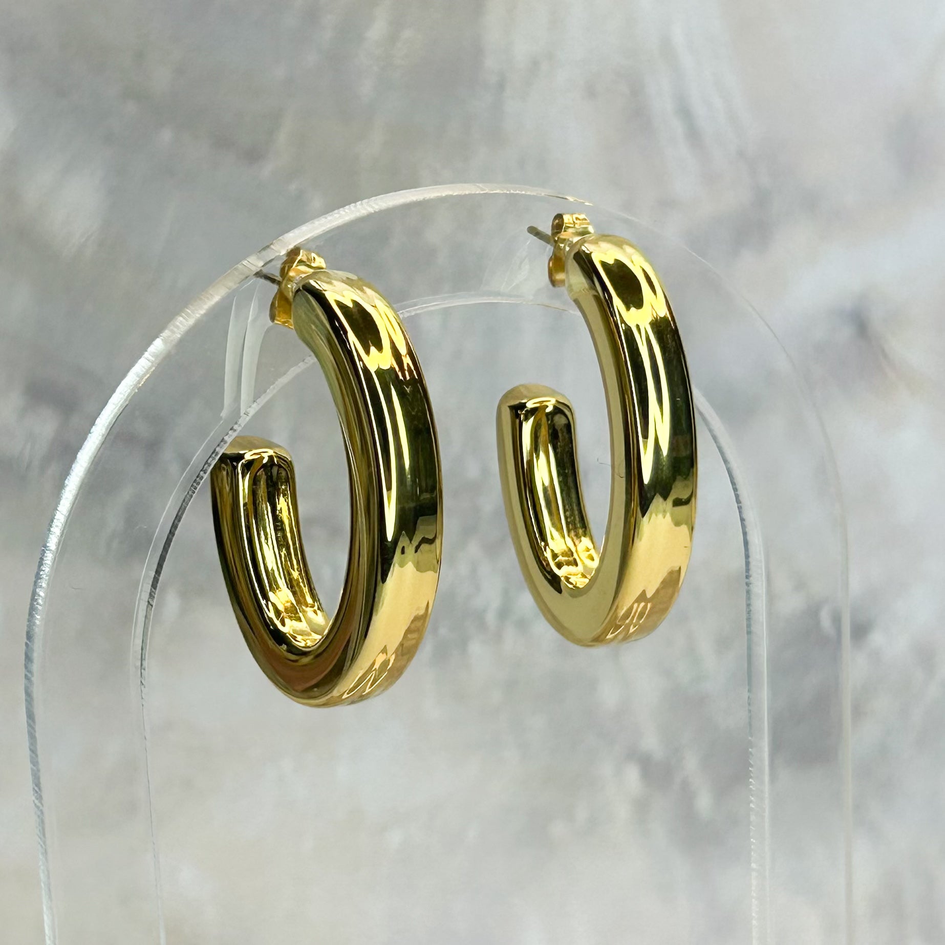 Kyra Gold Stud Earrings