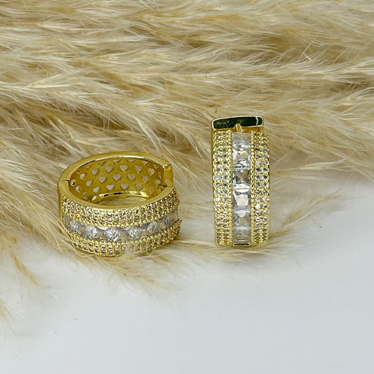 Caila Shiny Hoop Earrings
