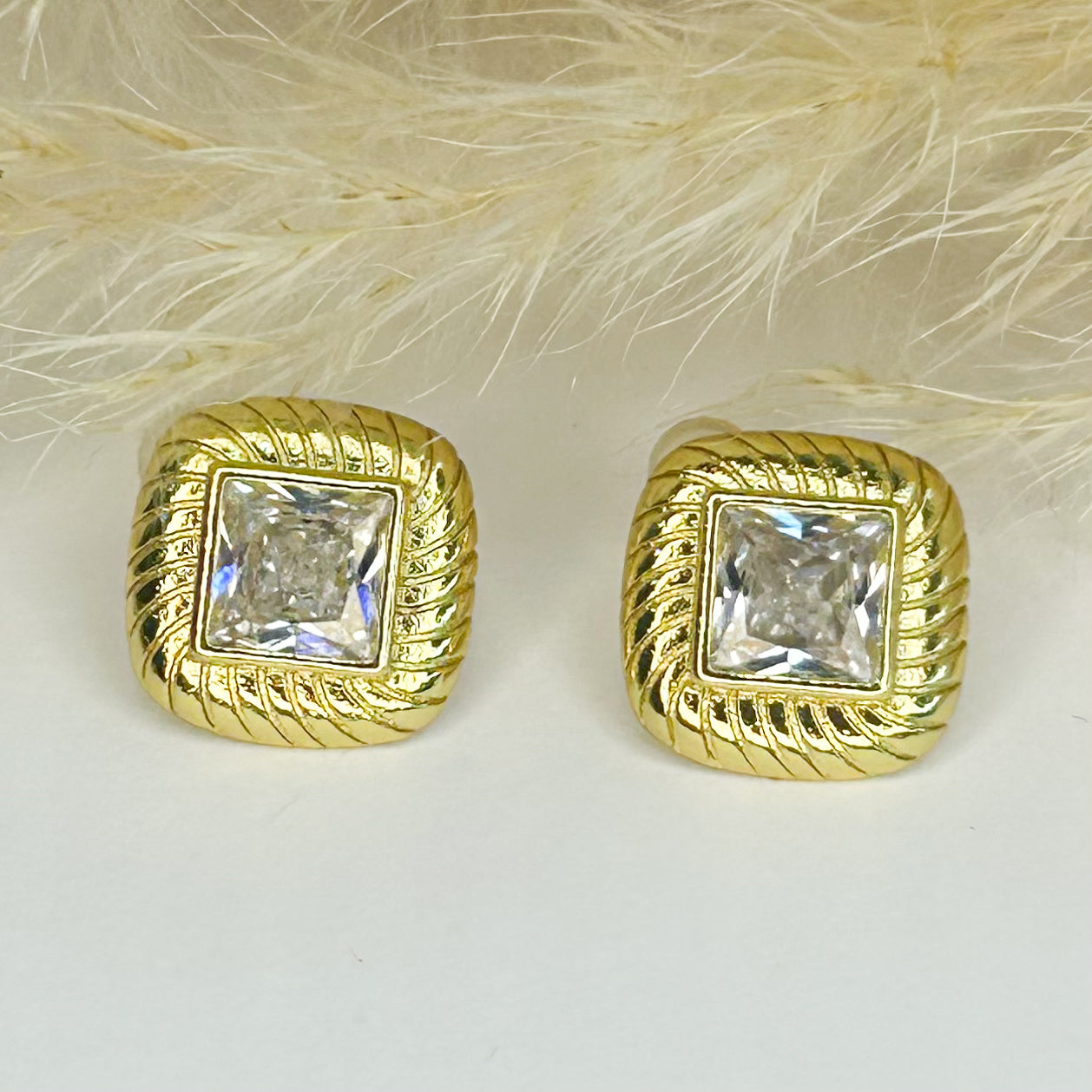 Peony Shiny Stud Earrings