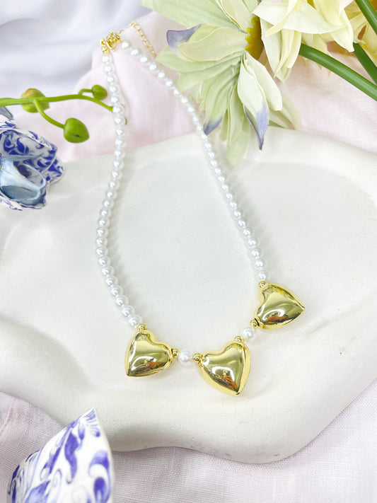 Blanc Necklace