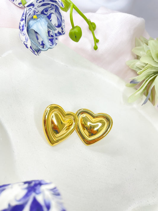 Lola Gold Stud Earrings