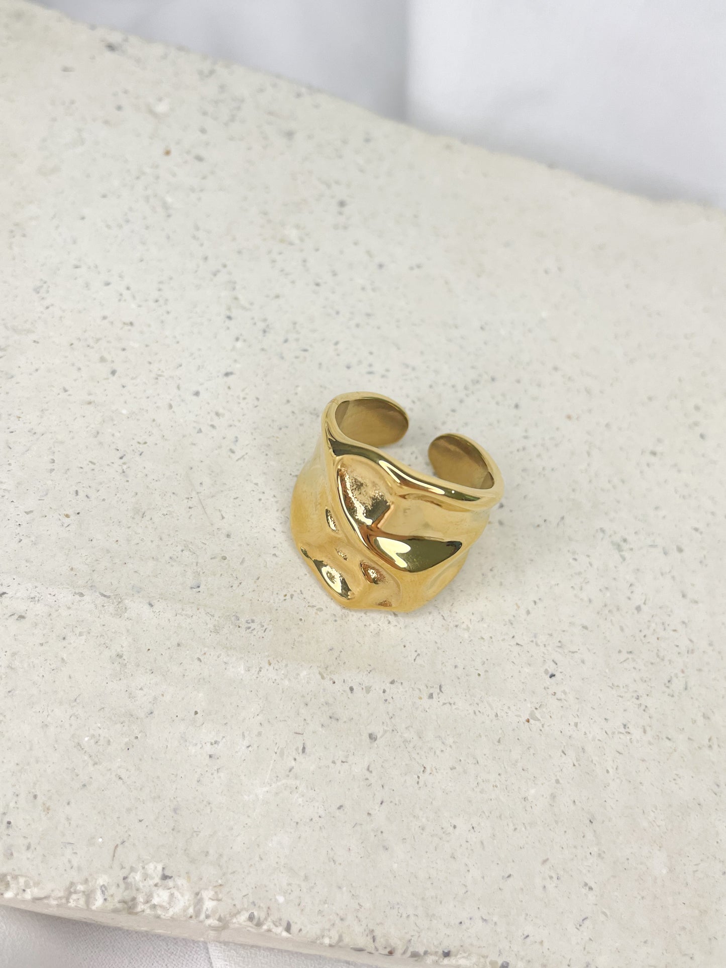 Rina Ring