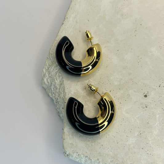 Sunniva Gold & Black Stud Earrings