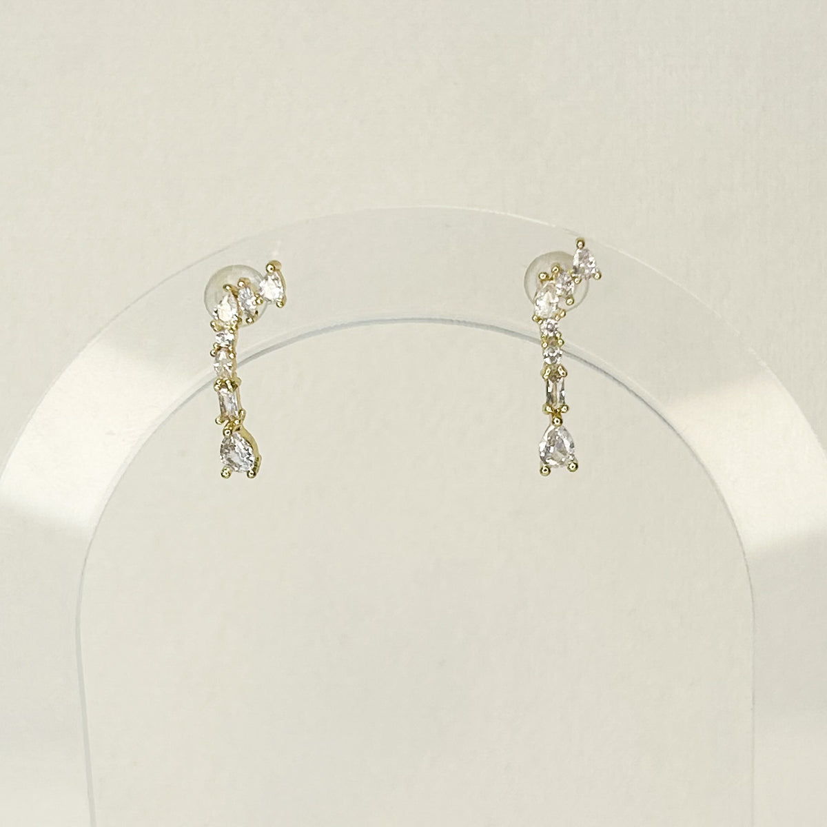 Pauline Shiny Stud Earrings