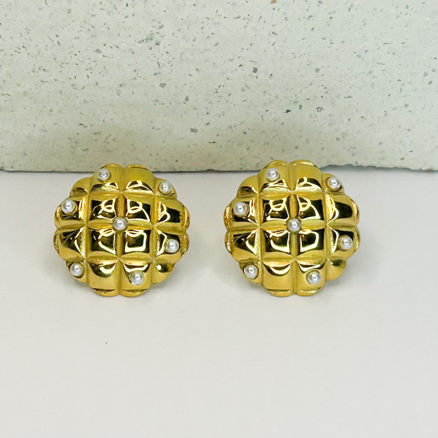 Jade Pearl Stud Earrings