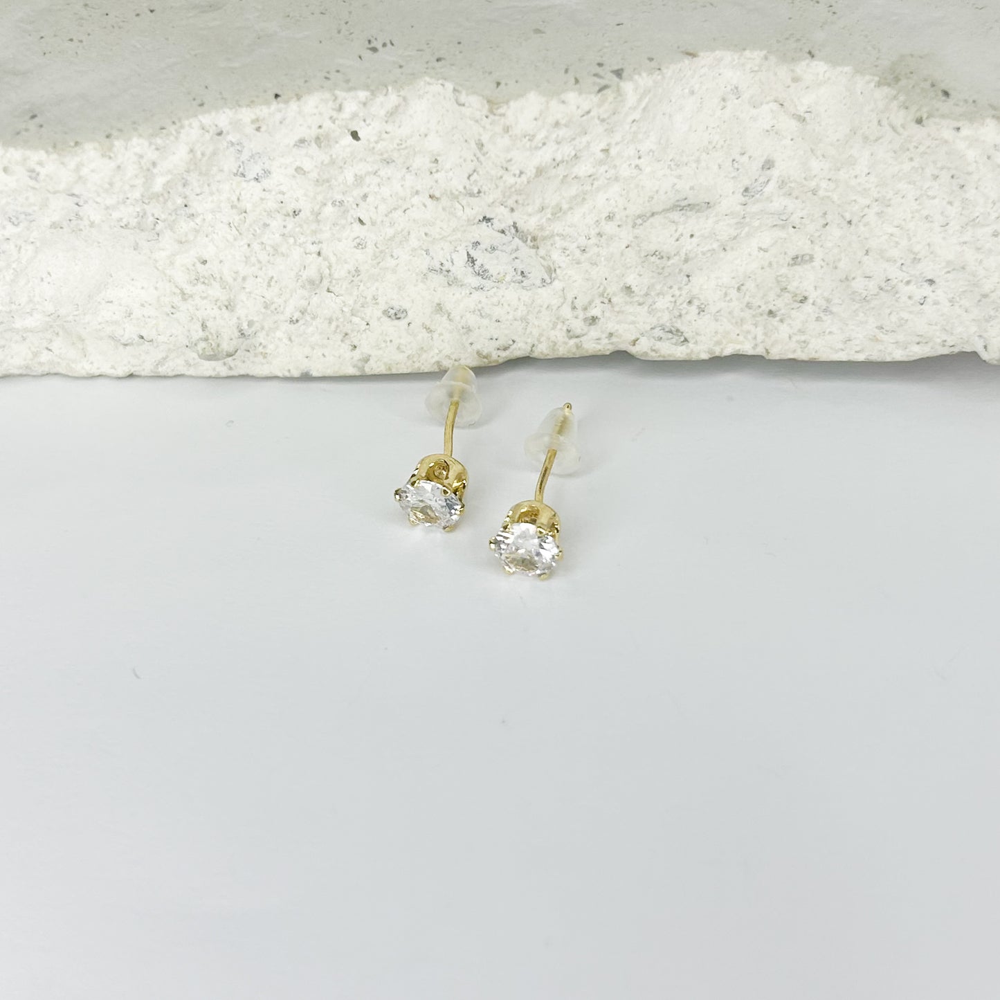 Noelle Shiny Stud Earrings