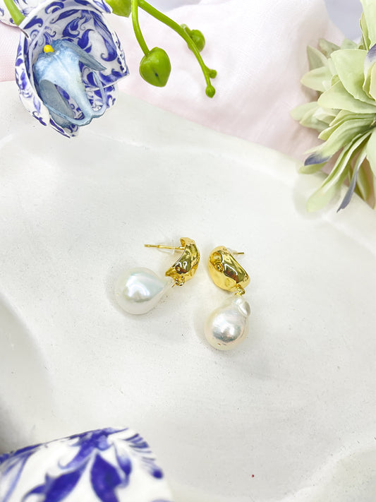 Roxy Pearl Gold Stud Earrings