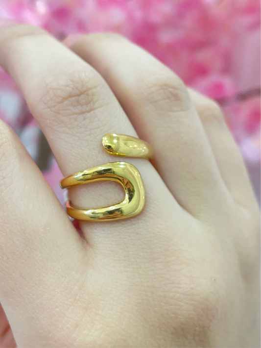 Rea Ring