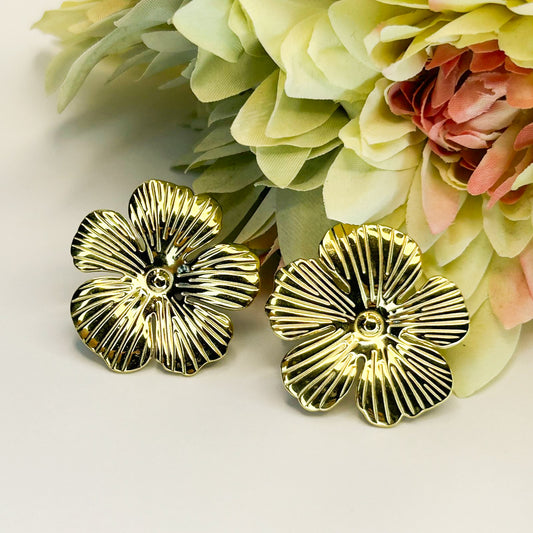 Ava Gold Stud Earrings