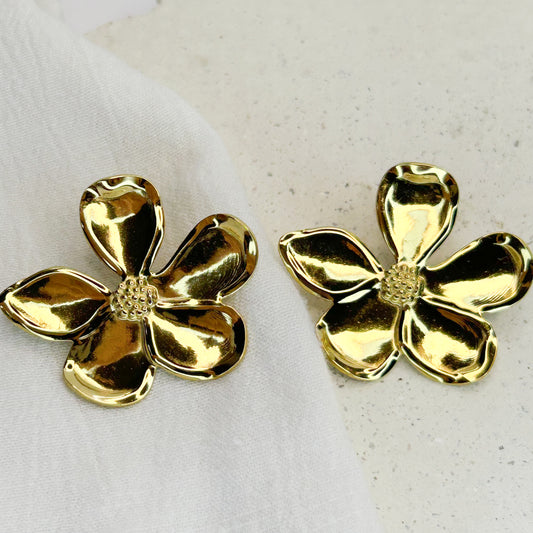 Penelope Gold Stud Earrings