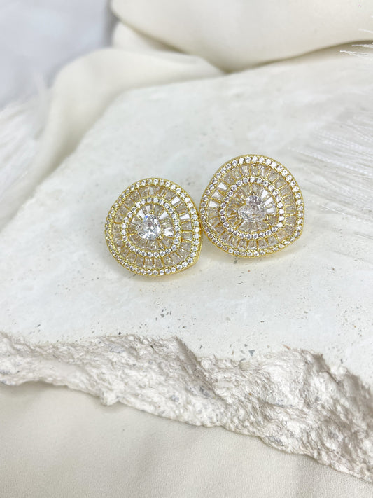 Sky Shiny Gold Stud Earrings