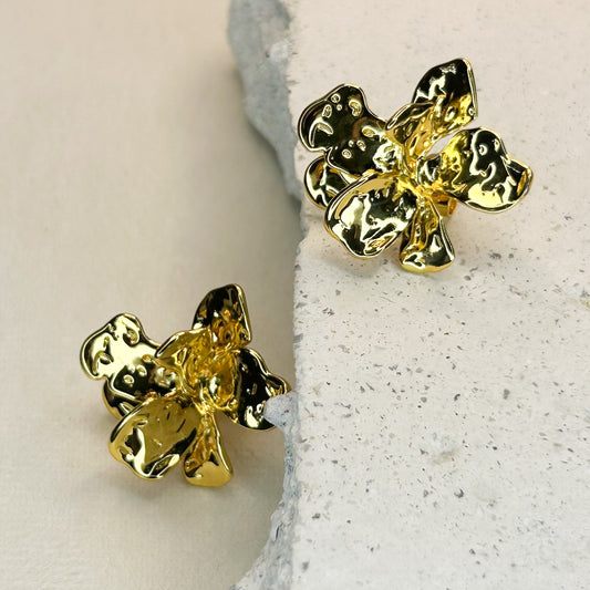 Lily Gold Stud Earrings