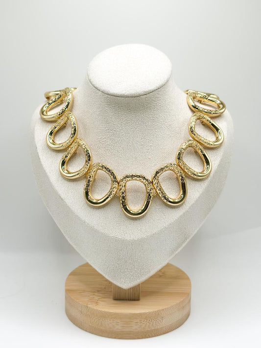 Lua Necklace
