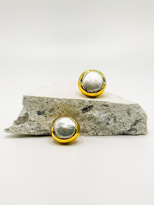 Solenne Pearl Earring