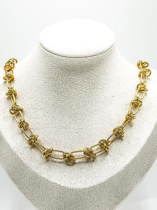 Ylva Necklace
