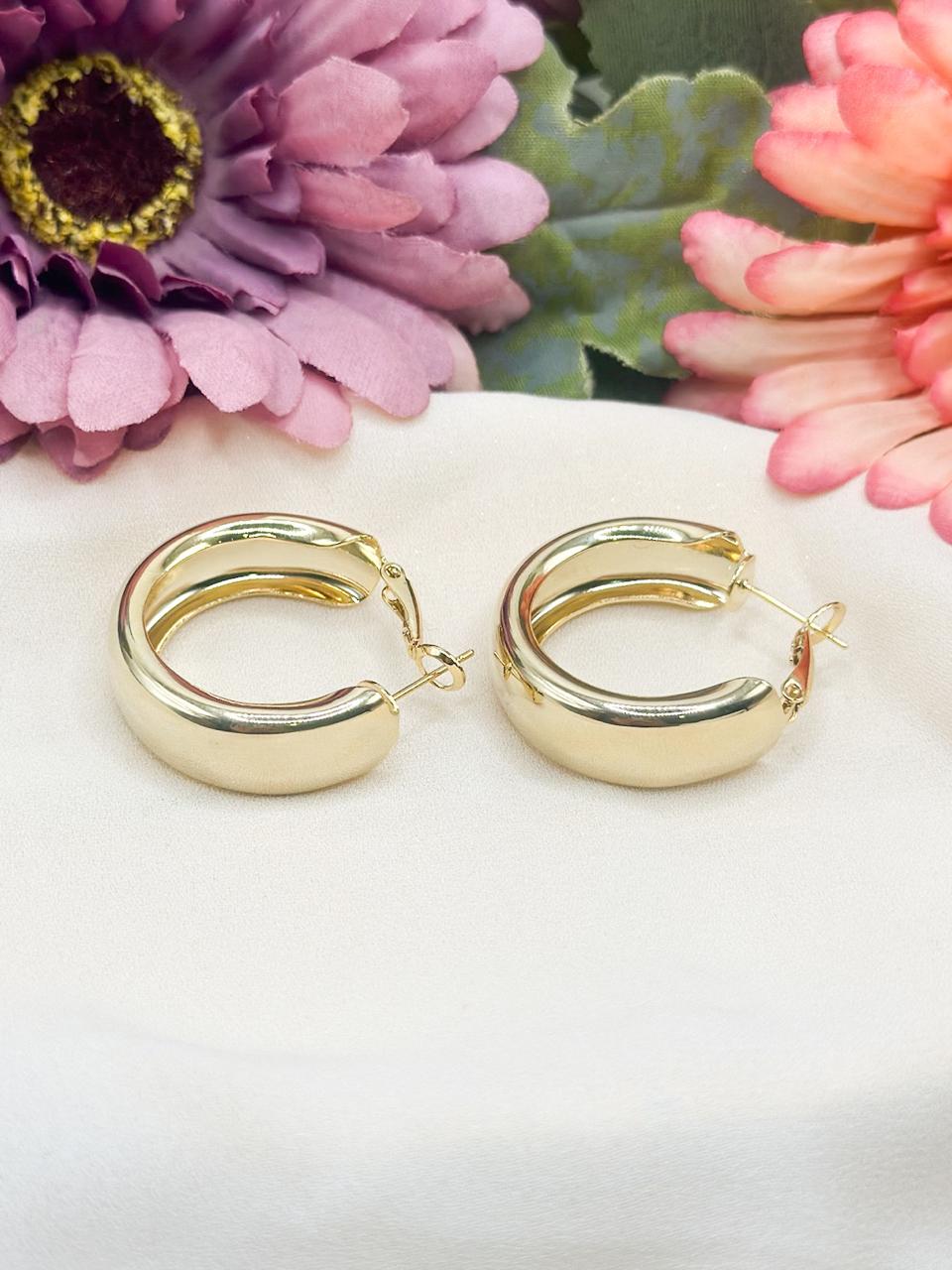 Elisse Gold Earring