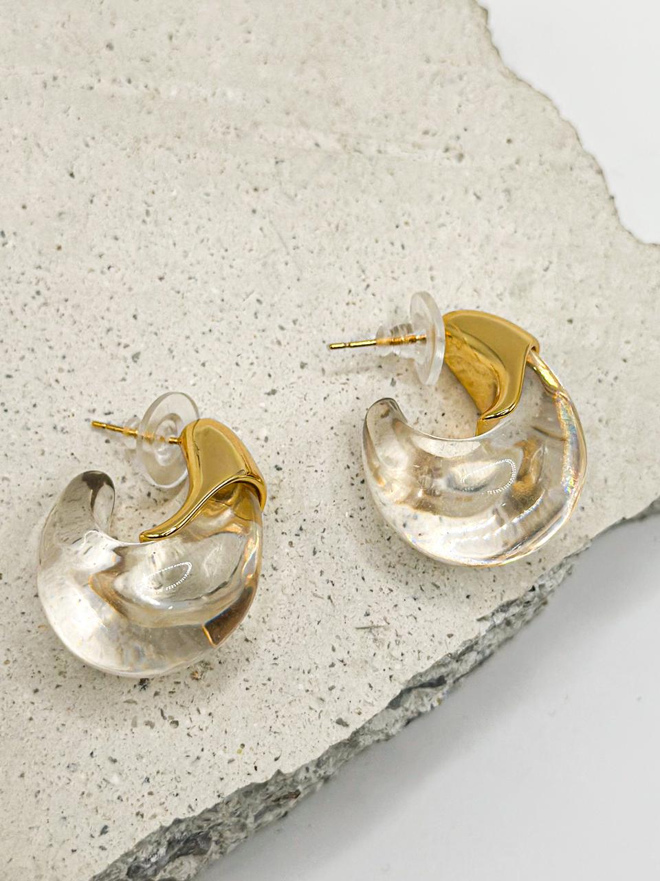 Onae Gold Earrings