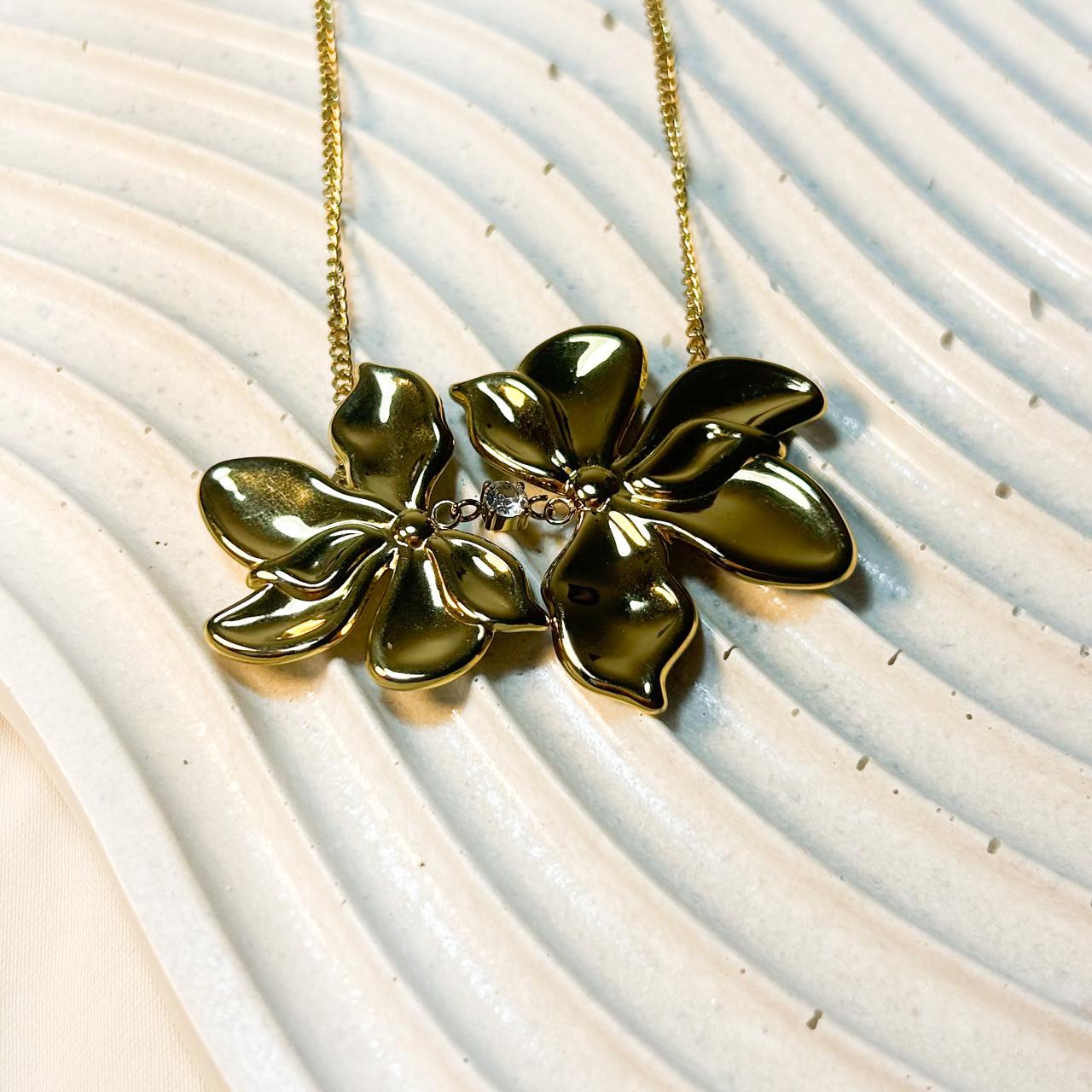 Calenne Necklace