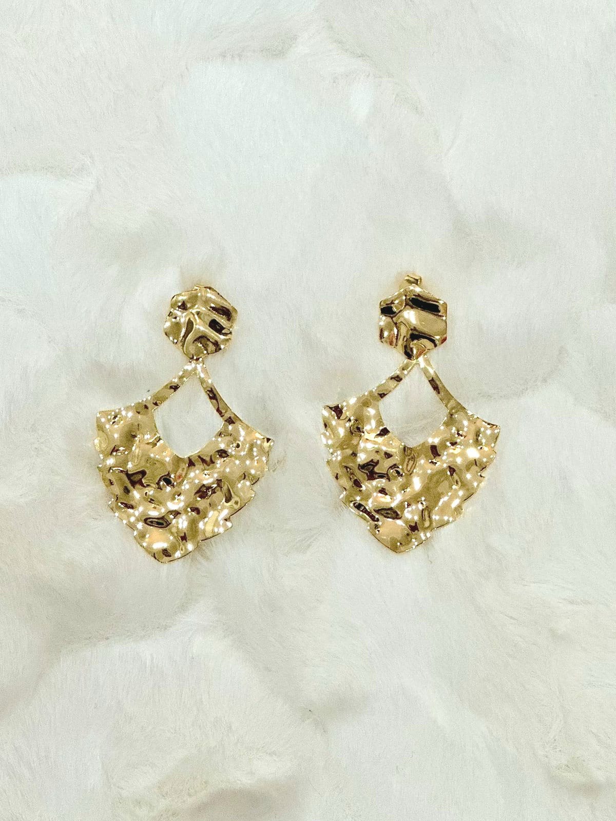 Varya Gold Earrings