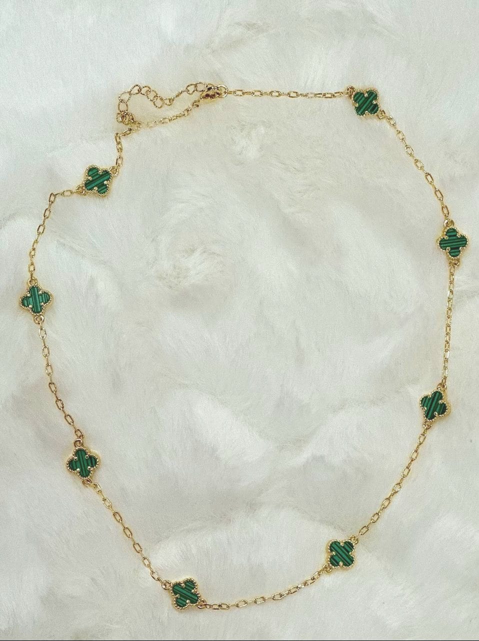 Vora Necklace
